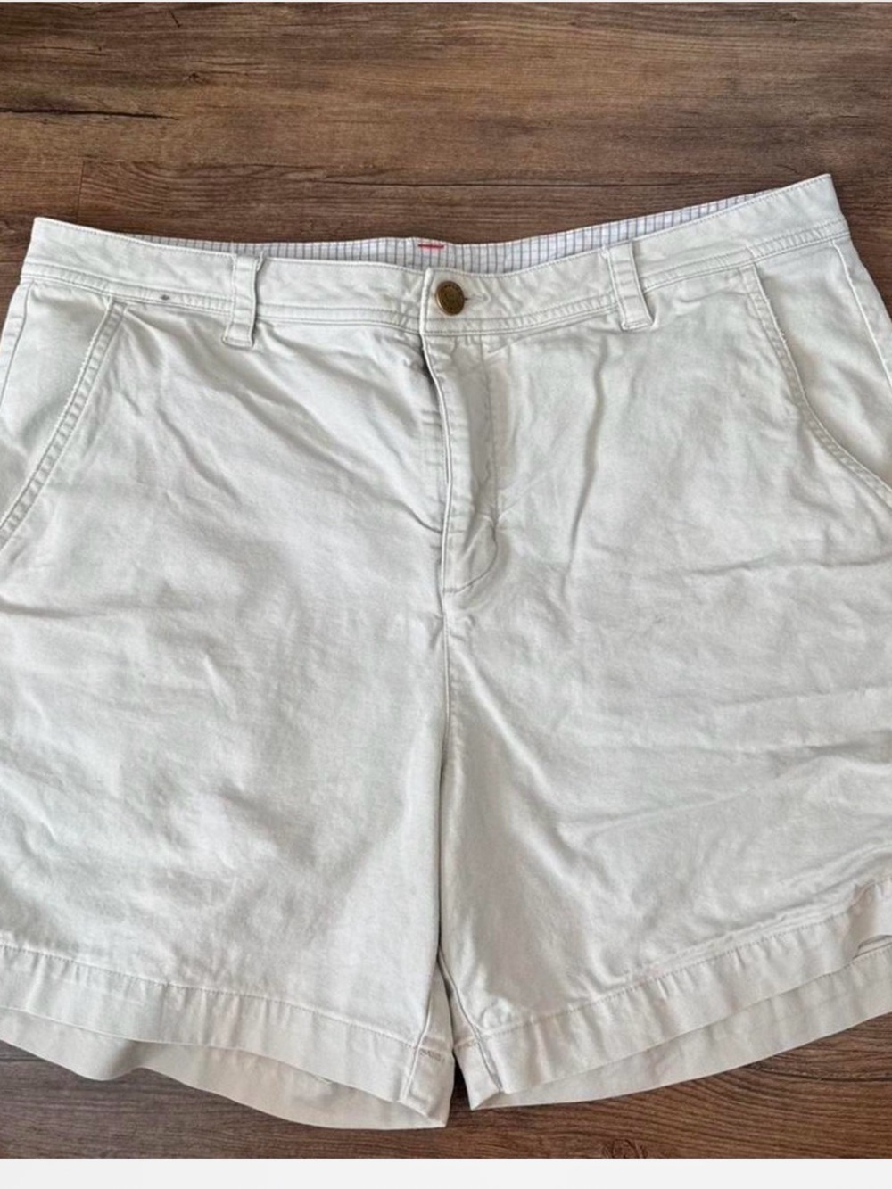 Men's Classic Cotton Bermuda Shorts - White